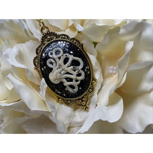 Octopus Ivory Black Cameo Gold Necklace Ocean Nautical Beach Kraken Nautical - Picture 5 of 6